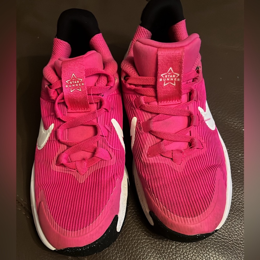 Nike star runner 4 size 13c. Good used condition.